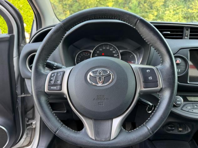 Toyota Yaris 1.0 5 porte Lounge ANDROID AUTO - Foto 8