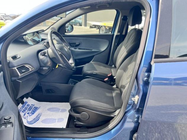 Lancia Ypsilon 1.0 FireFly 5 porte S&S Hybrid Gold - Foto 5