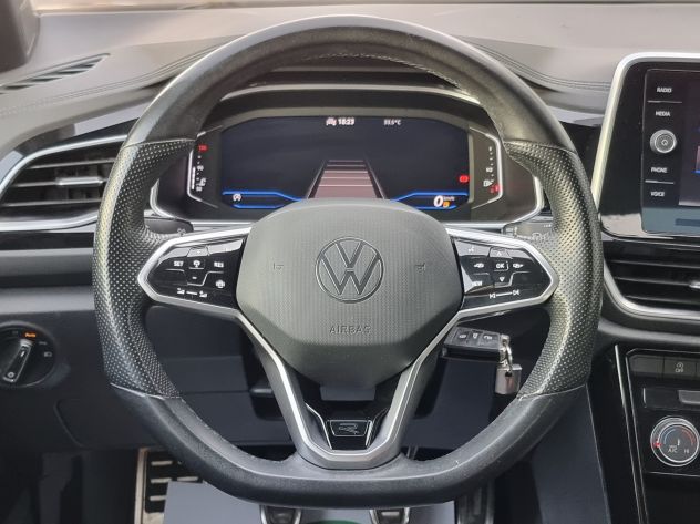 Volkswagen T-Roc 1.5 TSI ACT R-Line 150cv - Foto 7