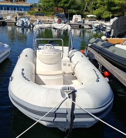 VENDESI GOMMONE BLACK FIN CLASSIC 550 + MOTORE 40 CV
