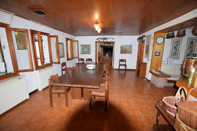 VILLA di 14 vani e di 880 mq (MASER) rif. DG034AB - Foto 6
