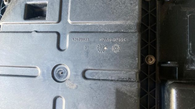 Serbatoio AdBlue Citroen C4 GranPicasso 1.6HDI del 2017 - Foto 5