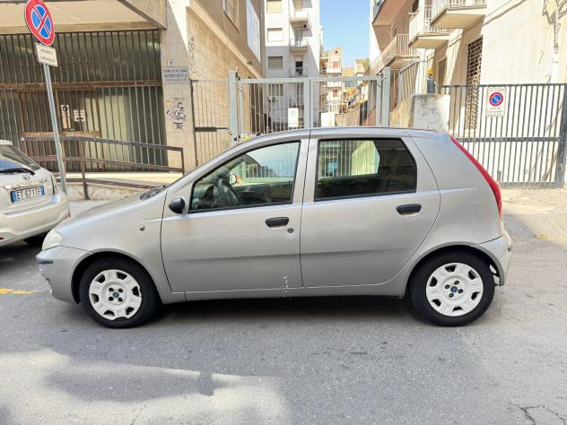 FIAT PUNTO 1.3 MULTIJET DIESEL 5 PORTE CLIMATIZZATA - Foto 6