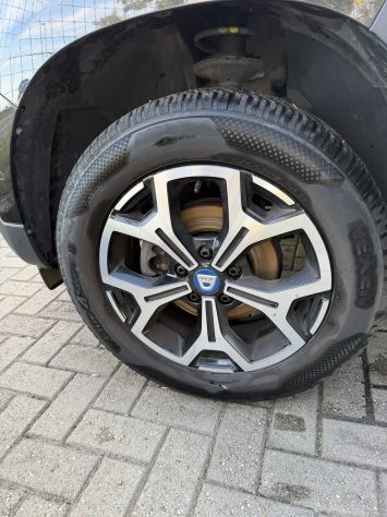 Dacia Duster 1.0 tce 15th Anniversary Eco-g 4x2 101cv - Foto 10