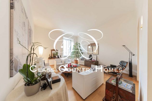 Roma Prati, Alberico II: Prestigiosa Dimora di Design con 4 Camere