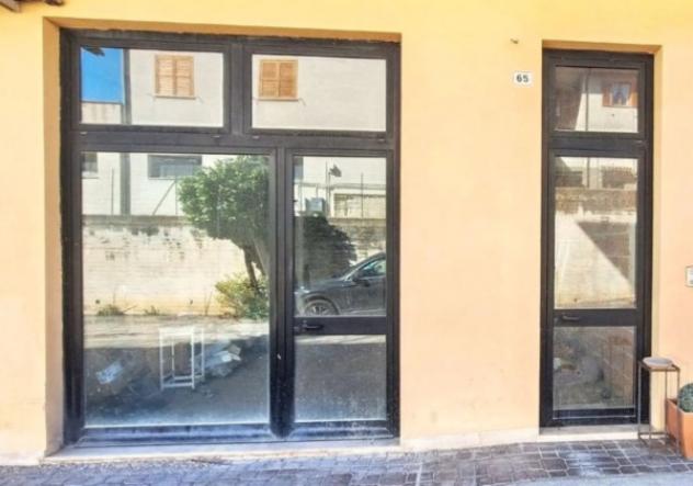 Immobile in asta di 258 m² con più di 5 locali in vendita a Cingoli
