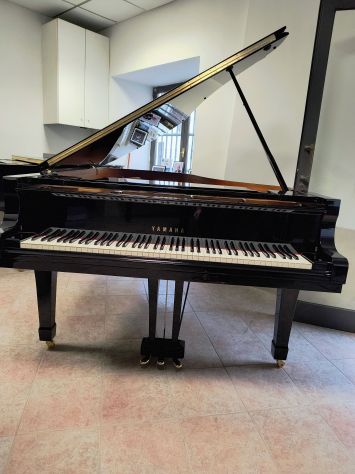Pianoforte Yamaha C5 A con trasporto e panca inclusi - Foto 4