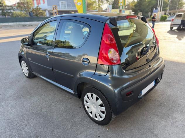 Peugeot 107 1.0 68CV 5p. Sweet Years - Foto 4