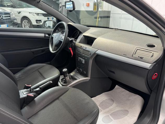 Opel Astra Astra GTC 1.9 cdti Cosmo 6m - Foto 6