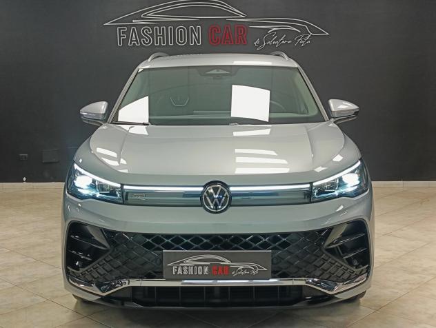 Volkswagen Tiguan 2.0 TDI 150 CV DSG R-Line - Foto 5