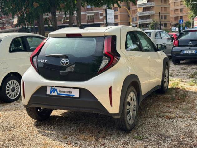 TOYOTA Aygo X Active 1.0cc 72cv SAFETY PACK C. CONTROL rif. 24044208 - Foto 3