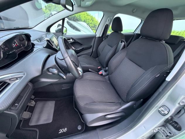 Peugeot 208 1.6 BlueHDI 75cv Allure 2018 - Foto 7