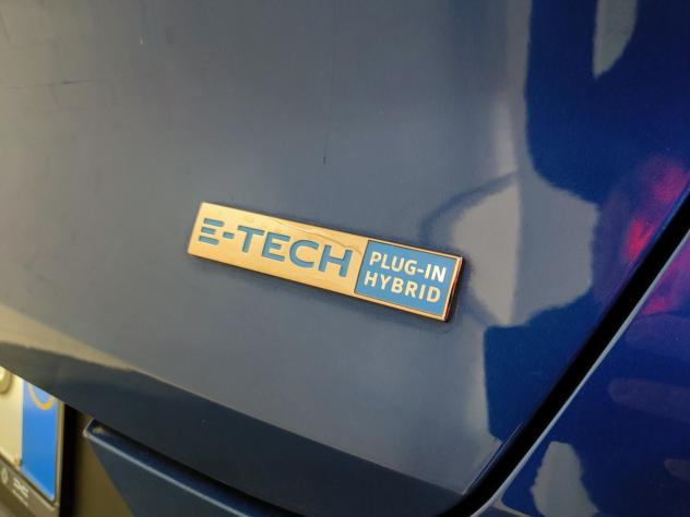 Renault Captur Plug-in Hybrid E-Tech 160cv RS Line - Foto 8