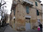 2 Vetrine in affitto a Falconara Marittima