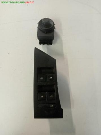 BLOCCO COMANDI ALZACRISTALLI CON REGOLAZ. RETROVISORI EST. 999-U1560634 Parti elettriche  Impianto elettrico  Interruttori  Inte OPEL - ASTRA J - 2009