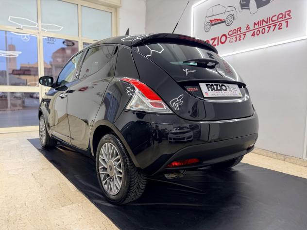 Lancia Ypsilon 1.2 69Cv - Foto 9