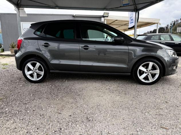 Volkswagen Polo 1.6 TDI 90CV DSG 5 porte ANCHE NEOPATENTATI - Foto 4