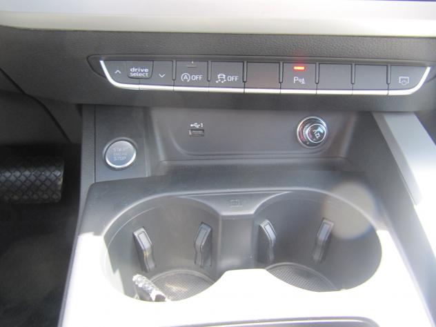 Audi A4 Avant 40 TDI quattro S tronic Business - automatico - Foto 8