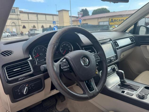 Volkswagen Touareg 3.0 TDI 245 CV tiptronic BlueMotion Techn. Executive - Foto 6
