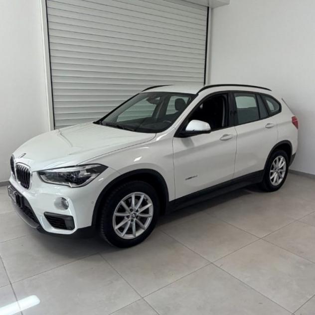 BMW X1 sDrive18d Business rif. 24051595 - Foto 3