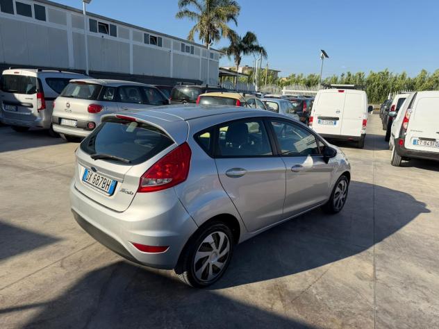 Ford Fiesta 1.4 5 porte Bz.- GPL Titanium - Foto 5