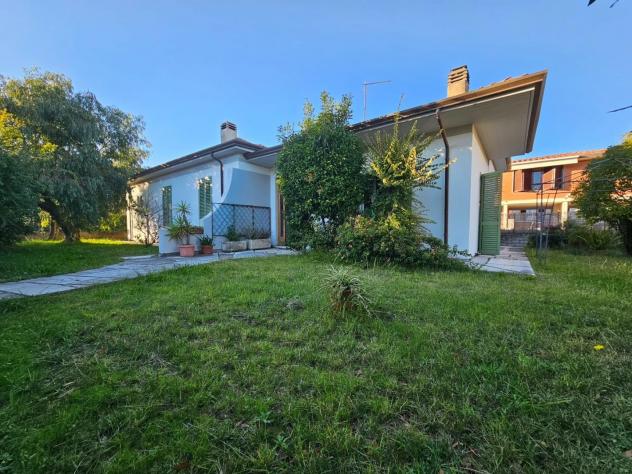 Casa singola in vendita a Marina di Carrara - Carrara 180 mq Rif: 1351573