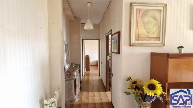 Zona Mecenate: Bilocale da ristrutturare con balcone, solaio e box - Foto 9