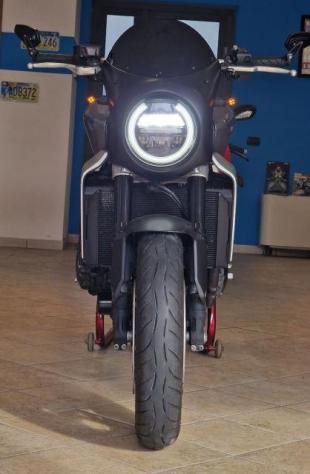 HONDA CB1000R 18.386KM 2019 FINAZ PERMUTA - Foto 3