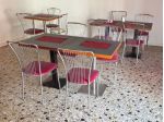 TAVOLI E SEDIE PER CAFFETTERIA USATI