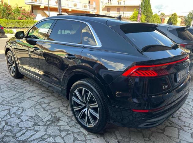 Audi Q8 50 TDI 286 CV quattro tiptronic Sport - Foto 6