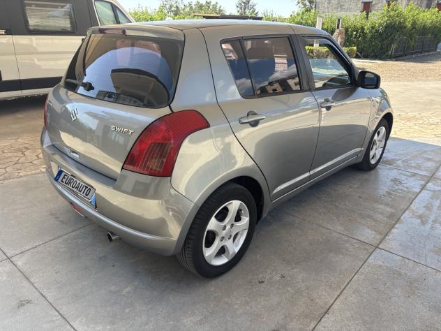 Suzuki Swift 1.3 DDiS 5p. - 2006 - Foto 5