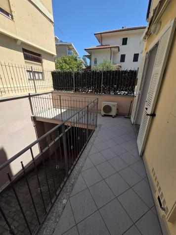 Loano a 200 metri dal mare in stabile di recente costruzione vendiamo Bilocale con terrazzo e box auto - Foto 12