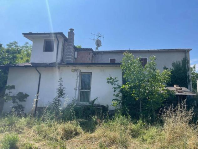 Immobile in asta di 162 m² con più di 5 locali in vendita a Montorio al Vomano - Foto 3