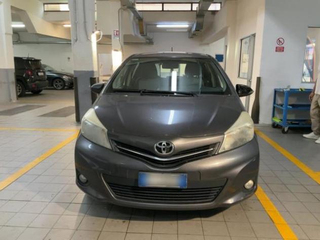 TOYOTA Yaris 1.0 5 porte Lounge rif. 24122674 - Foto 4