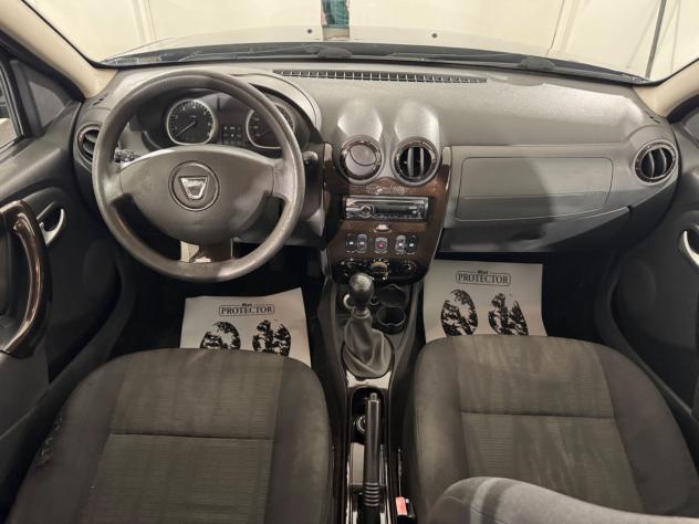 Dacia Duster 1.6 110CV 4x4 Laurte - Foto 8