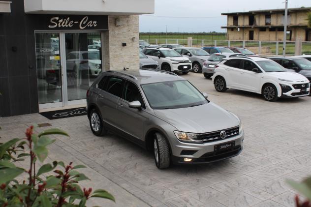 Volkswagen Tiguan 2.0 TDI SCR DSG Business BlueMotion Technology - Foto 5