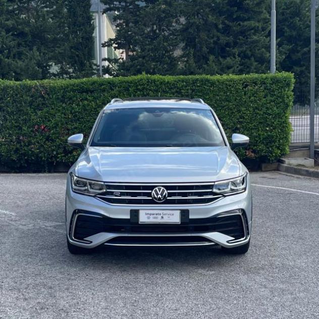 VOLKSWAGEN Tiguan 2.0 TDI SCR DSG R-Line 4Motion 110KW/150CV rif. 24126398 - Foto 2