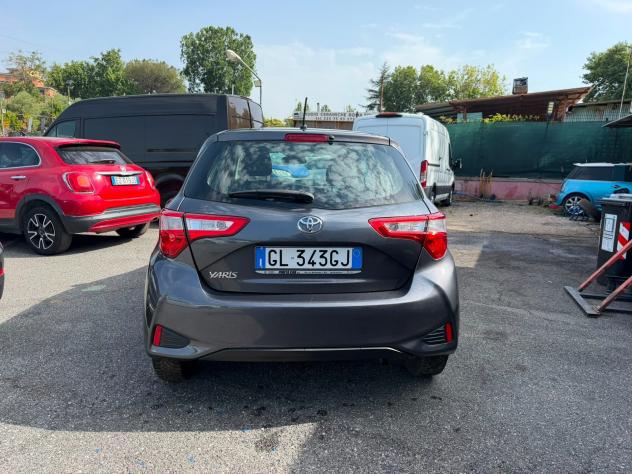 Toyota Yaris 1.0 5 porte Lounge - Foto 4
