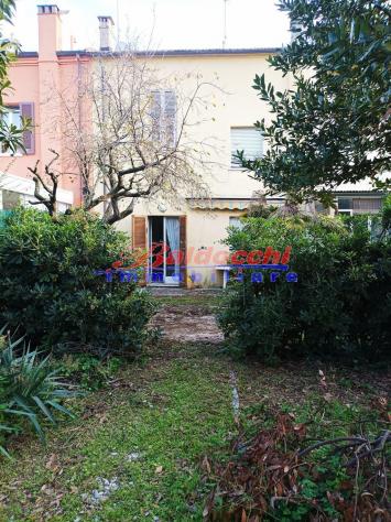FANO - ZONA OSPEDALE - IN VENDITA CASA DI FILA CON GIARDINO - Foto 13