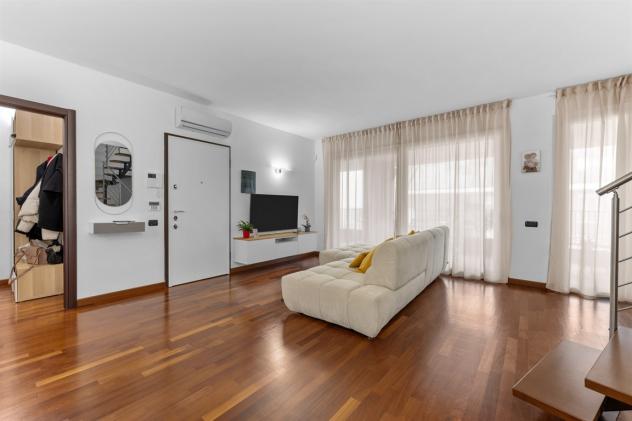 ATTICO CON TERRAZZO - PESCHIERA BORROMEO - Foto 3