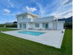 VILLA di 12 vani e di 200 mq (PIETRASANTA) rif. 442/VE