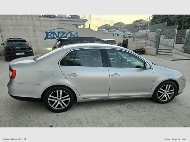 VOLKSWAGEN Jetta 2.0 16V TDI Sportline 134000KM - Foto 2
