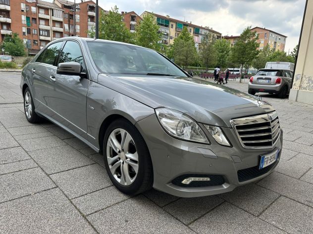 MERCEDES CLASSE E 250 anno 2011