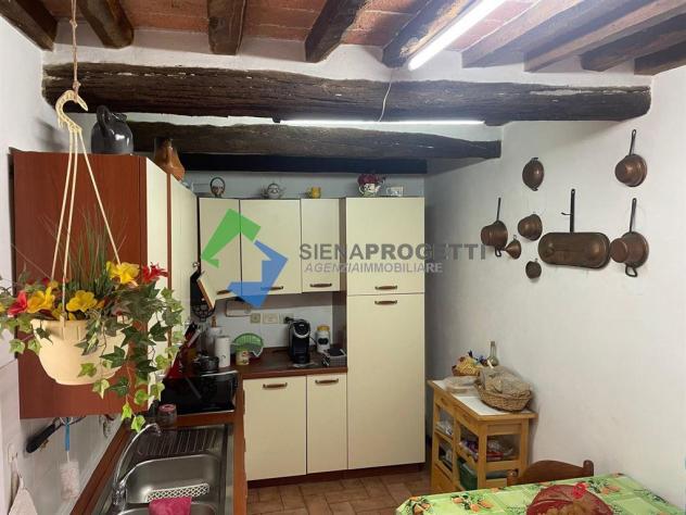 Terra-tetto in pietra e magazzino indipendente nell’antico borgo di Tocchi, Monticiano, Siena. - Foto 11