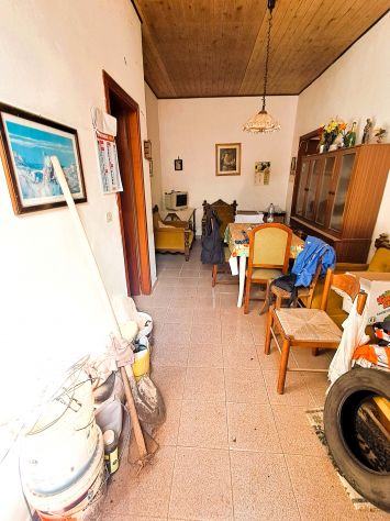 STRADA LAGANELLI-C.DA SANT'ELIA:CASEGGIATI CON TERRENO DA RISTRUTTURARE - Foto 10