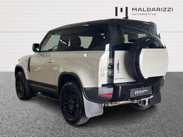 Land Rover Defender VII 2025 90 90 3.0d mhev S awd 200cv auto - Foto 4