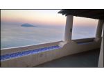 Alicudi, Isole Eolie, casa indipendente di mq. 66, con terreno perimetrale di pe