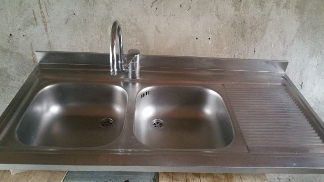 lavello doppio in acciaio