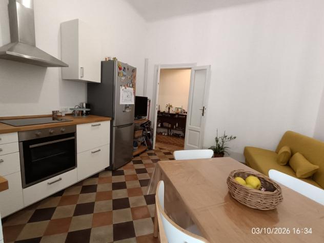 BILOCALE ZONA MM1 BANDE NERE