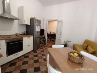 BILOCALE ZONA MM1 BANDE NERE